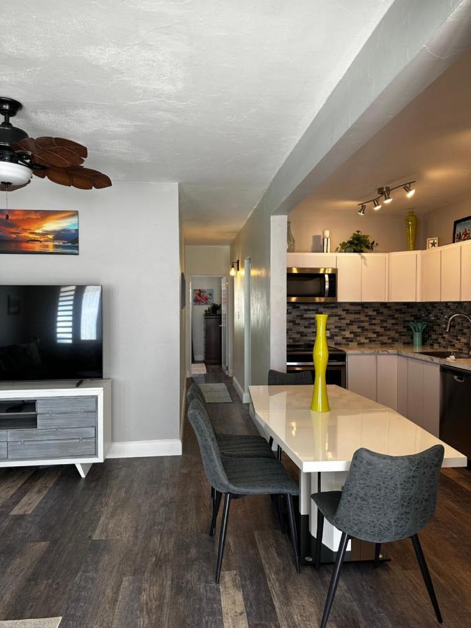 Aguada Beach Condos Eksteriør bilde