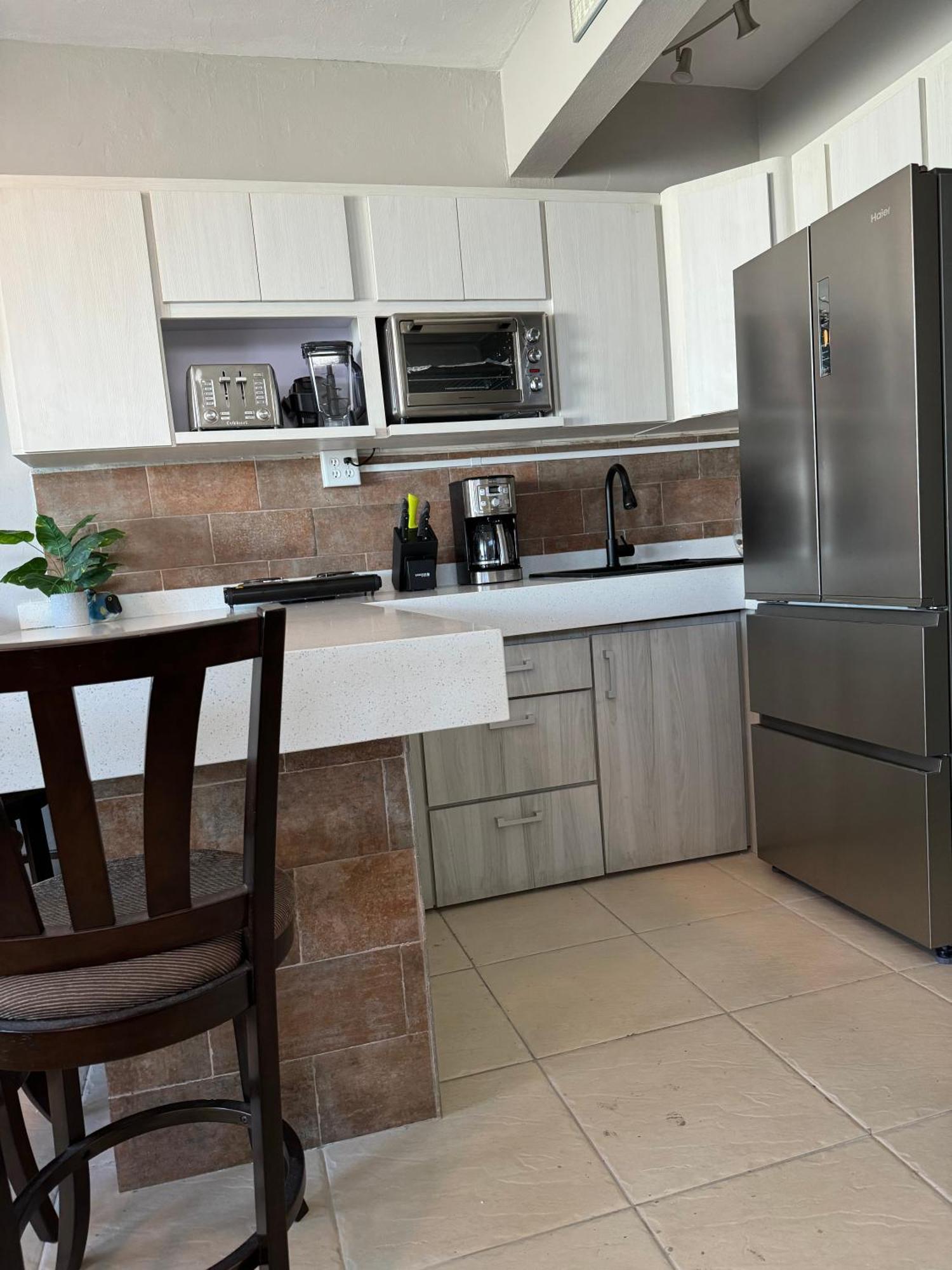 Aguada Beach Condos Eksteriør bilde